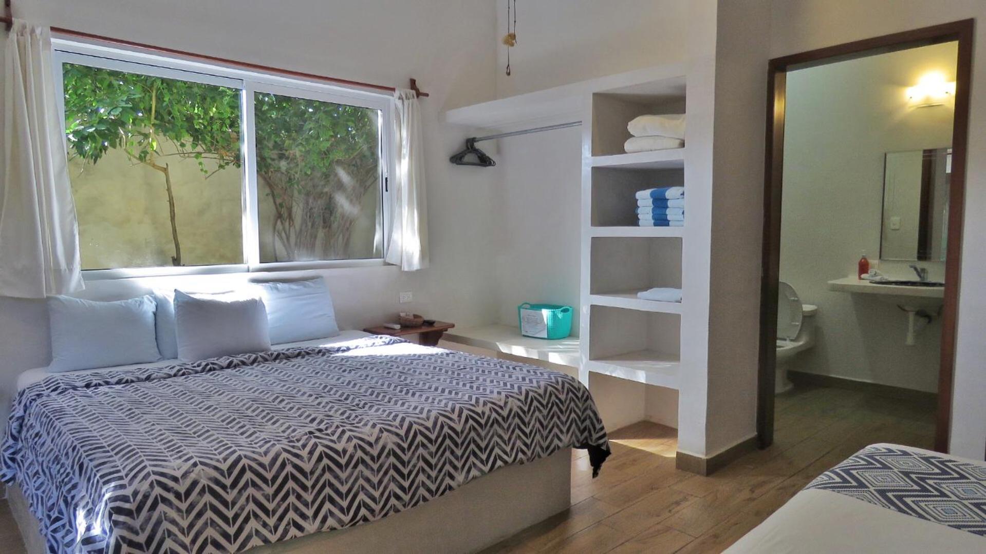 Hotel & Oasis 3*