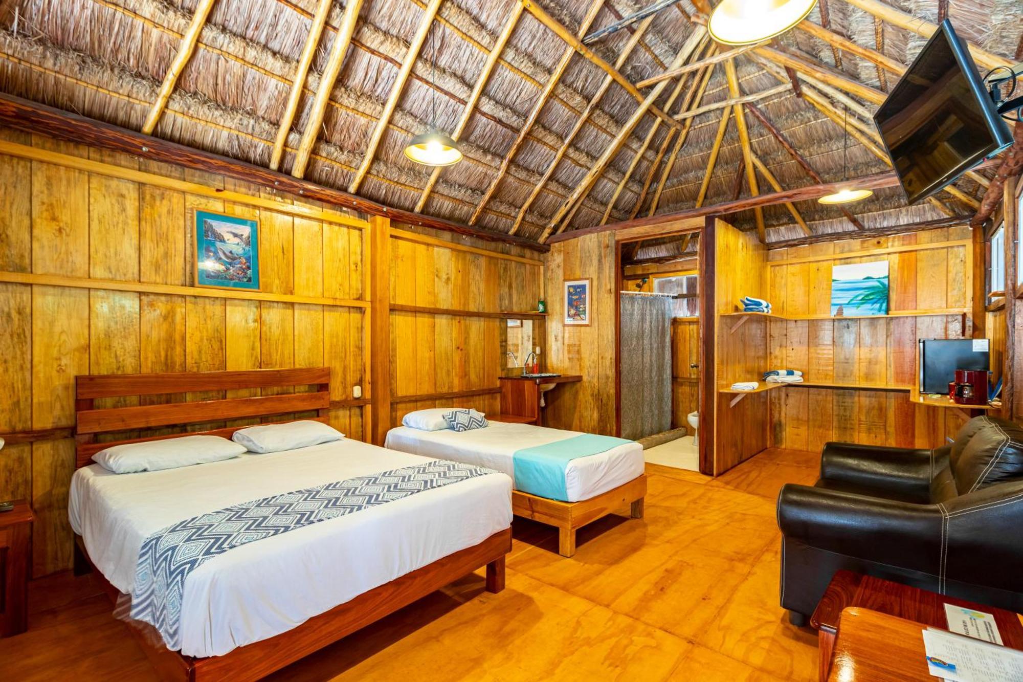 Hotel&suites Oasis Hotel
